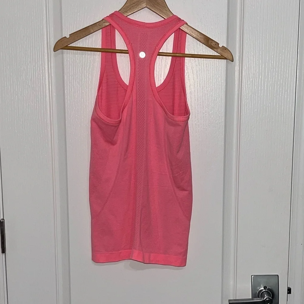 Lululemon Swiftly Tech Racerback Heathered Lush Coral Neon 2016 W1960S $58 Sz 4